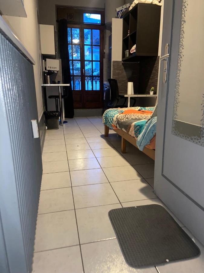 Emplacement Ideal : Studio Au Coeur De Dijon Disponible En Location Apartment Екстериор снимка