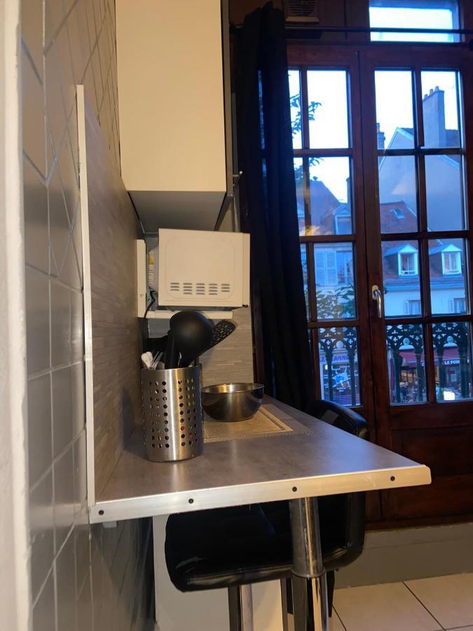 Emplacement Ideal : Studio Au Coeur De Dijon Disponible En Location Apartment Екстериор снимка